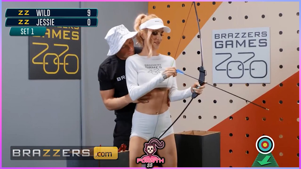 Brazzers หนังXฝรั่ง Sarah Jessie รับบทนักกีฬายิงธนูสาวนมโต ยั่วโค้ชจนโดนจับเย็ดกลางสนามแข่งขัน